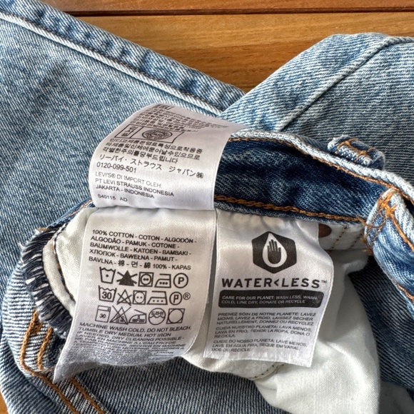 Levi’s Wedgie ladies size 23 - Picture 3 of 6